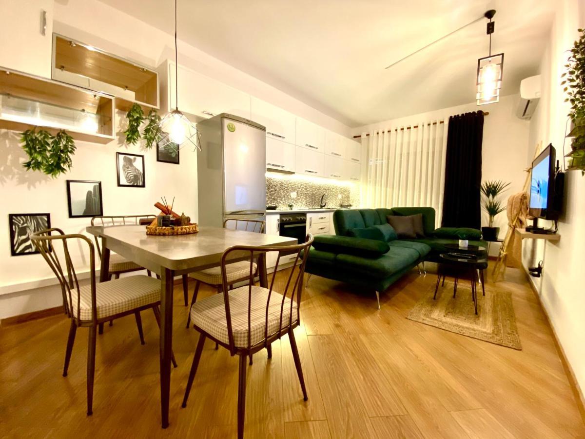 Luxury Apartments In City Center Durrës 외부 사진
