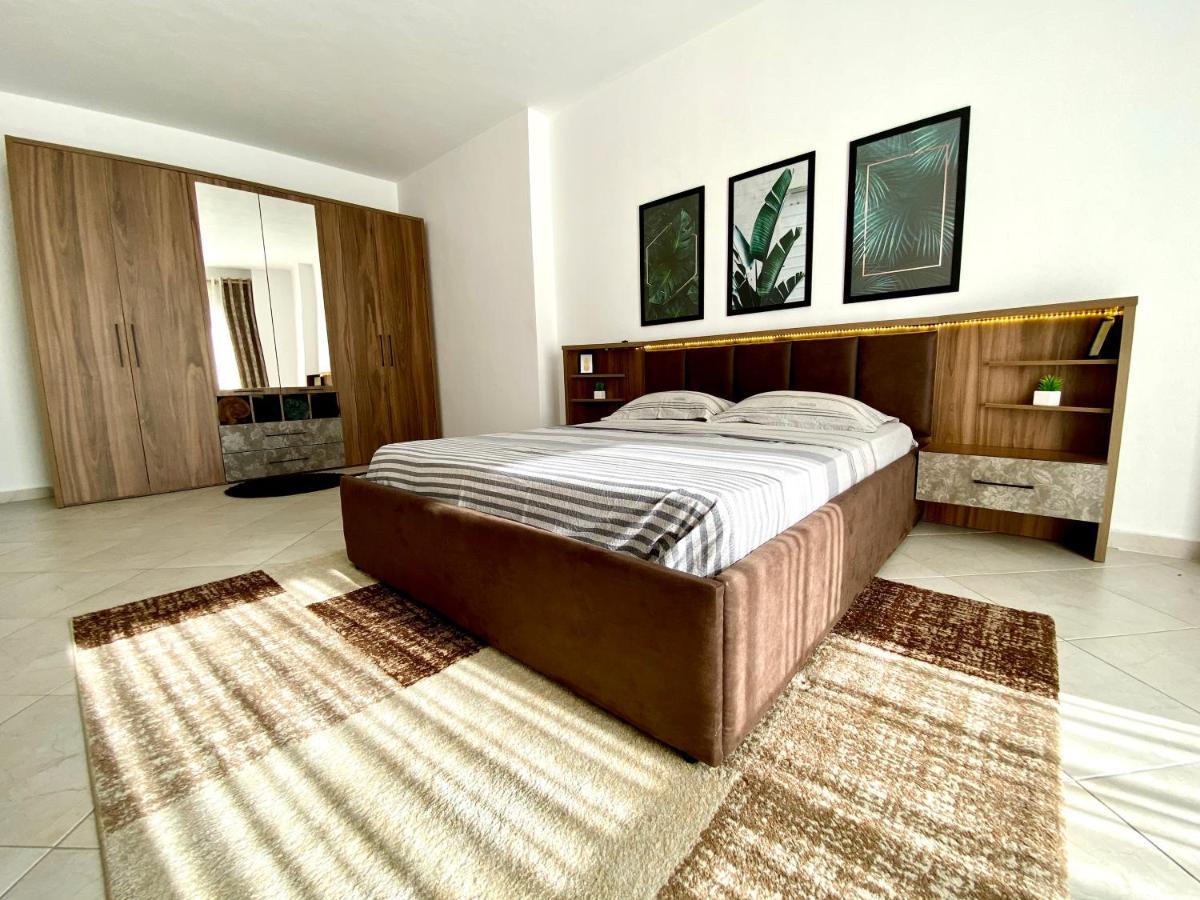 Luxury Apartments In City Center Durrës 외부 사진
