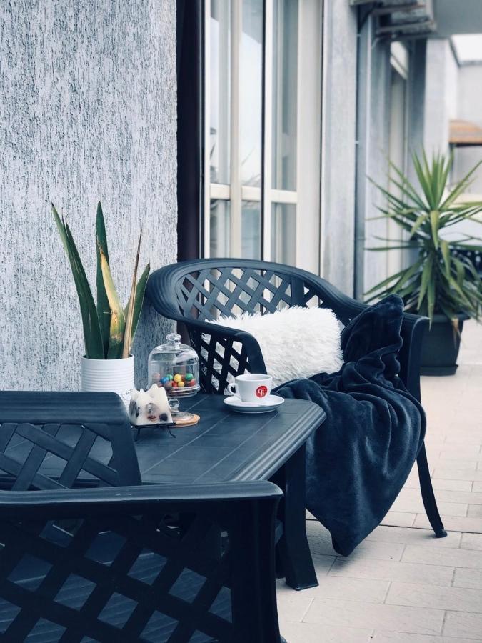 Luxury Apartments In City Center Durrës 외부 사진