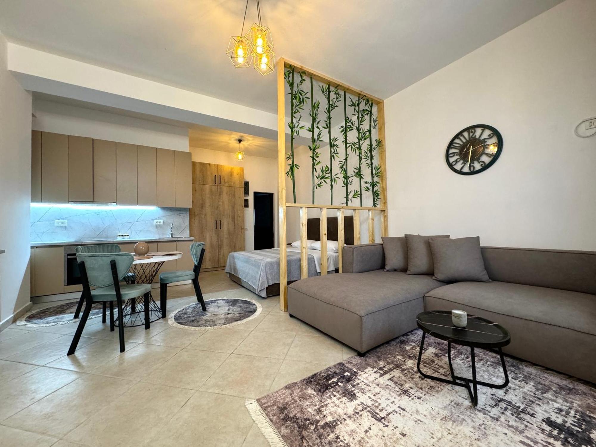 Luxury Apartments In City Center Durrës 외부 사진