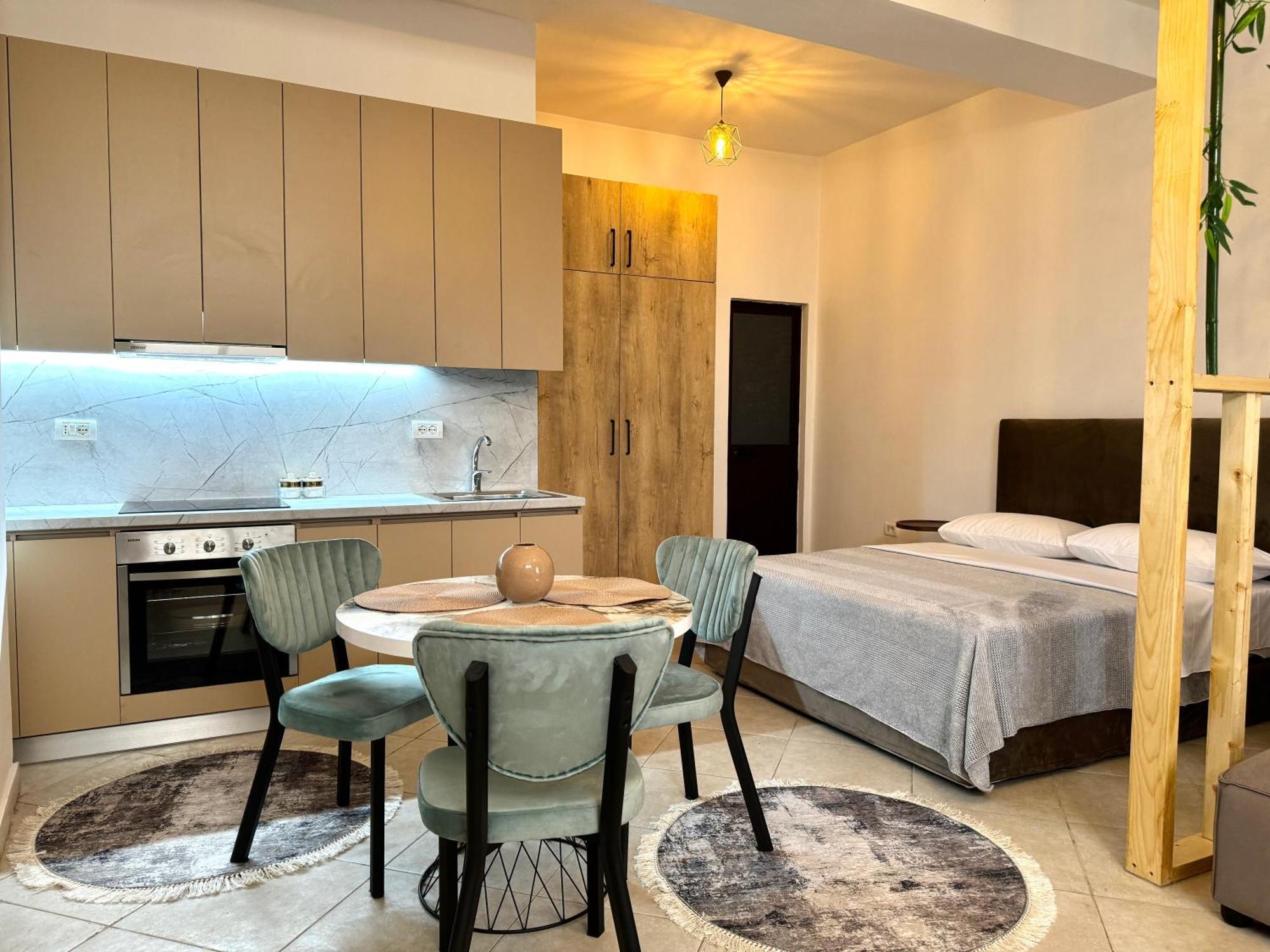 Luxury Apartments In City Center Durrës 외부 사진