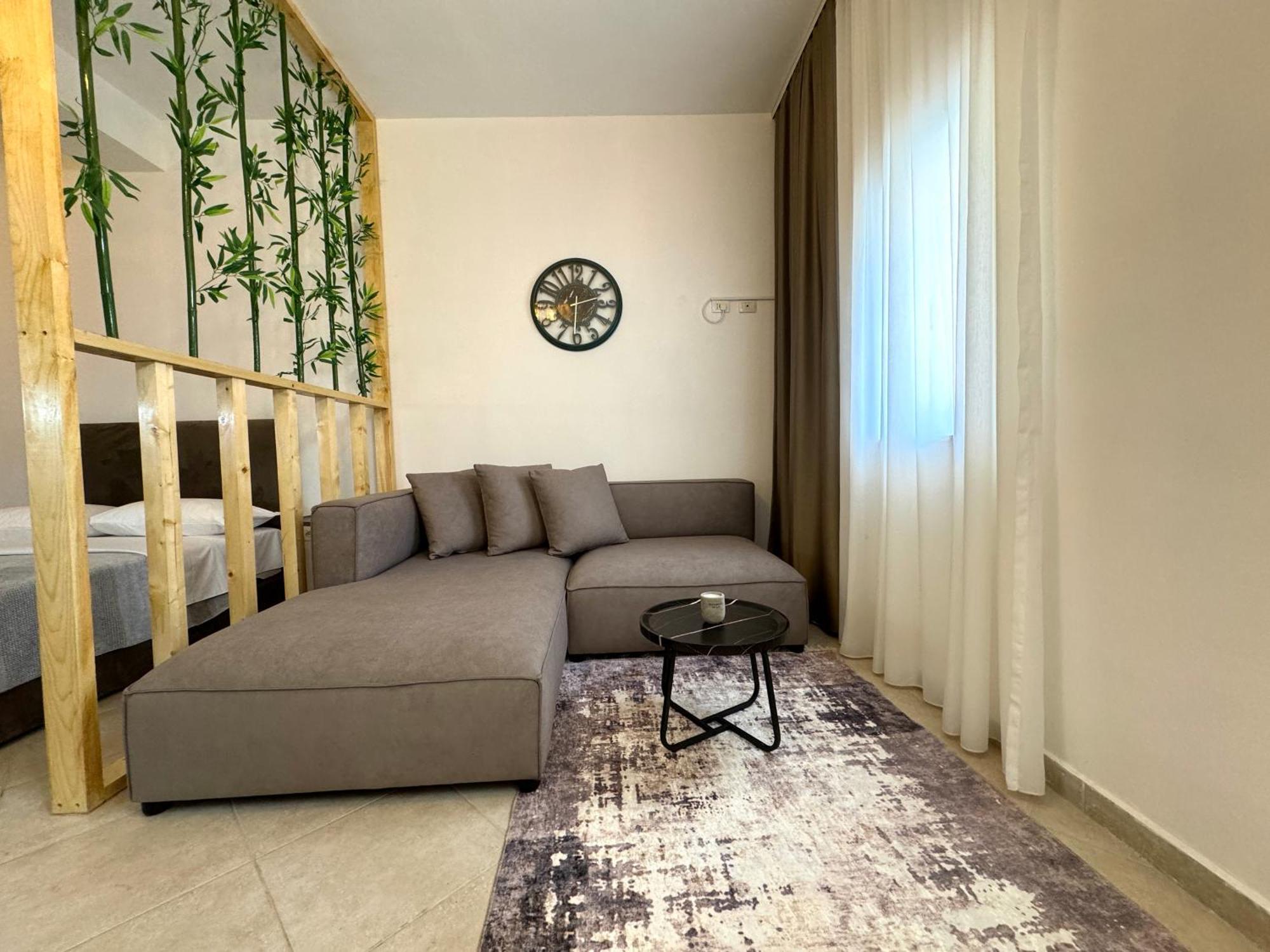 Luxury Apartments In City Center Durrës 외부 사진