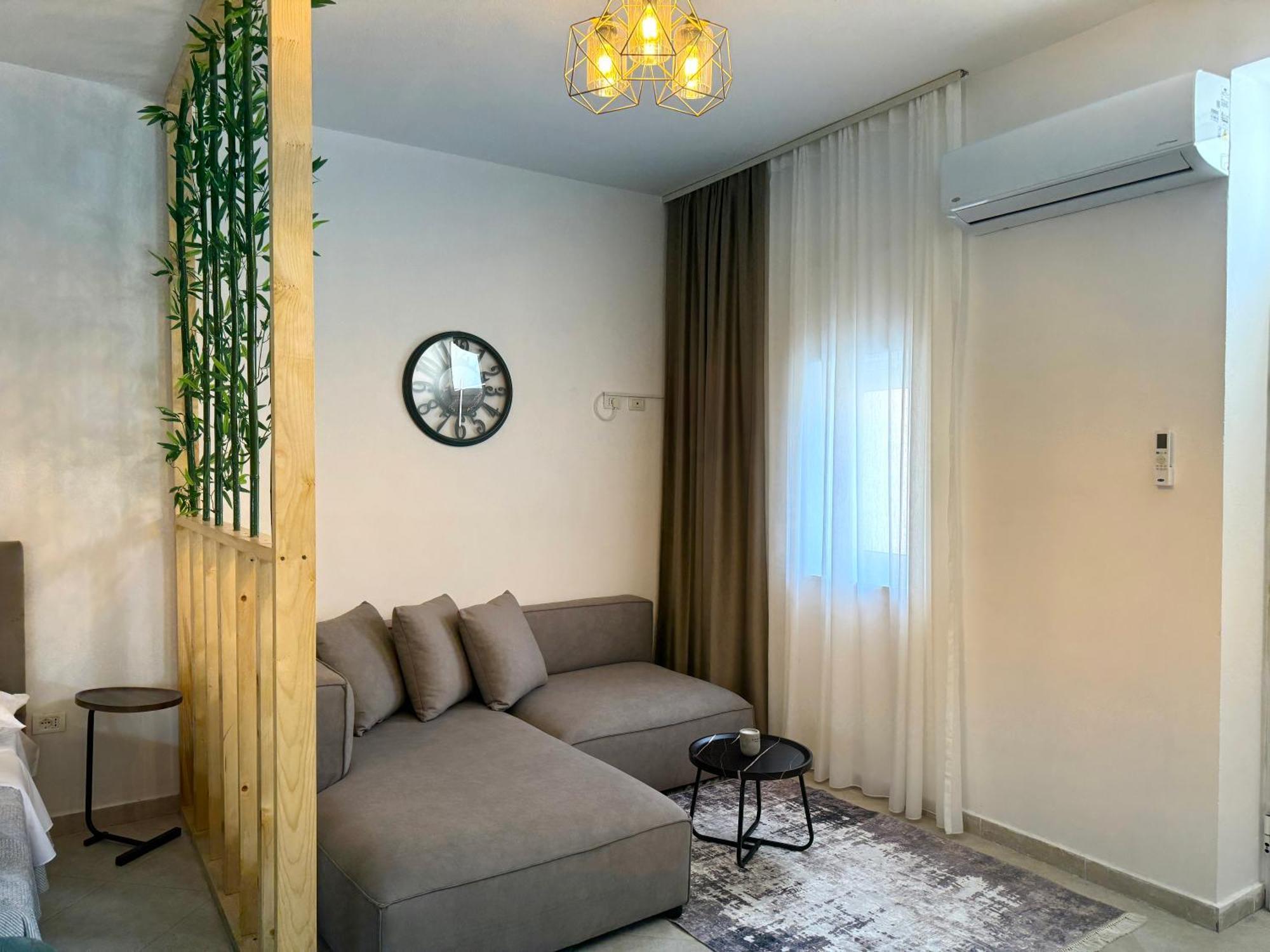 Luxury Apartments In City Center Durrës 외부 사진