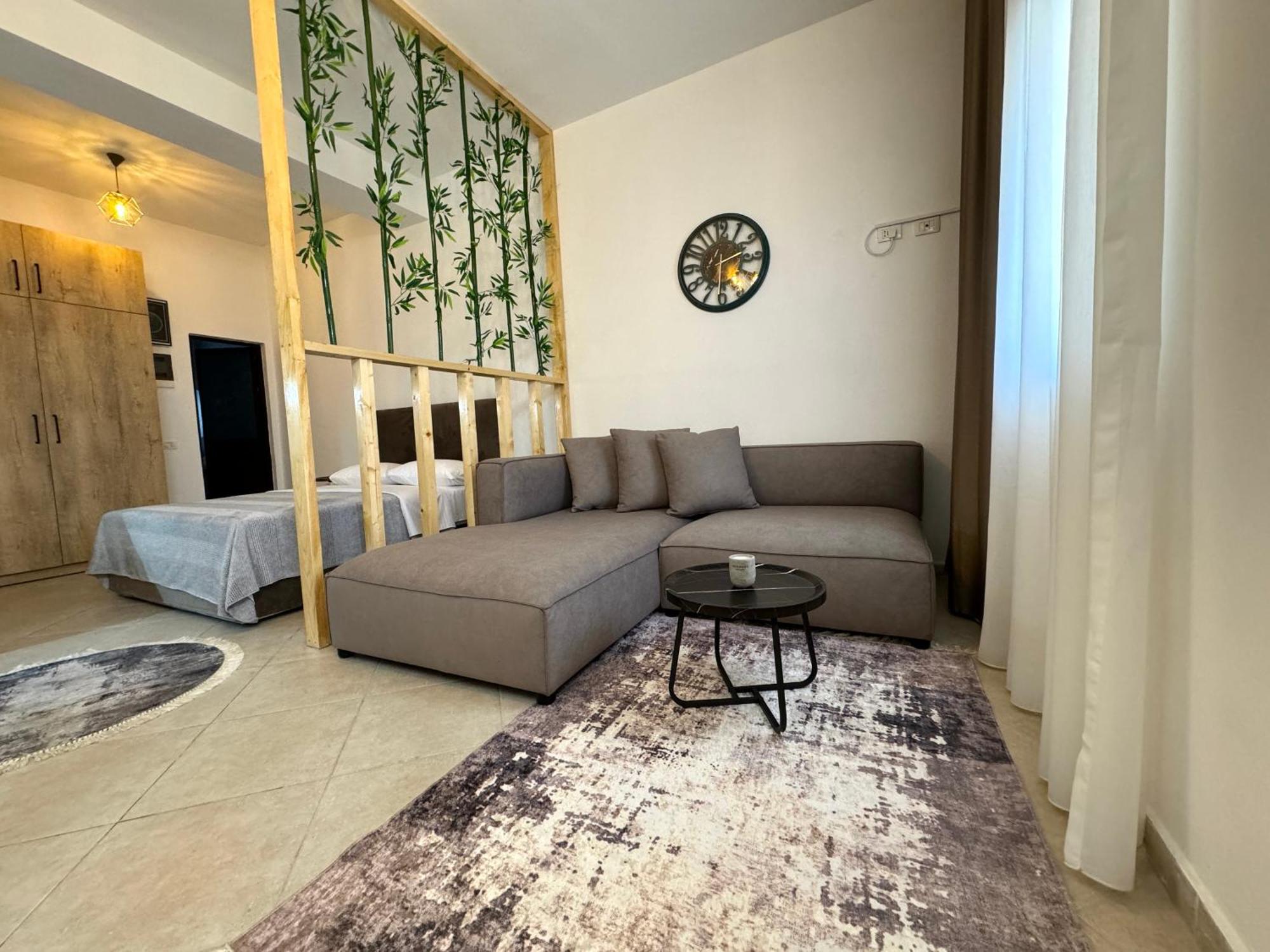 Luxury Apartments In City Center Durrës 외부 사진