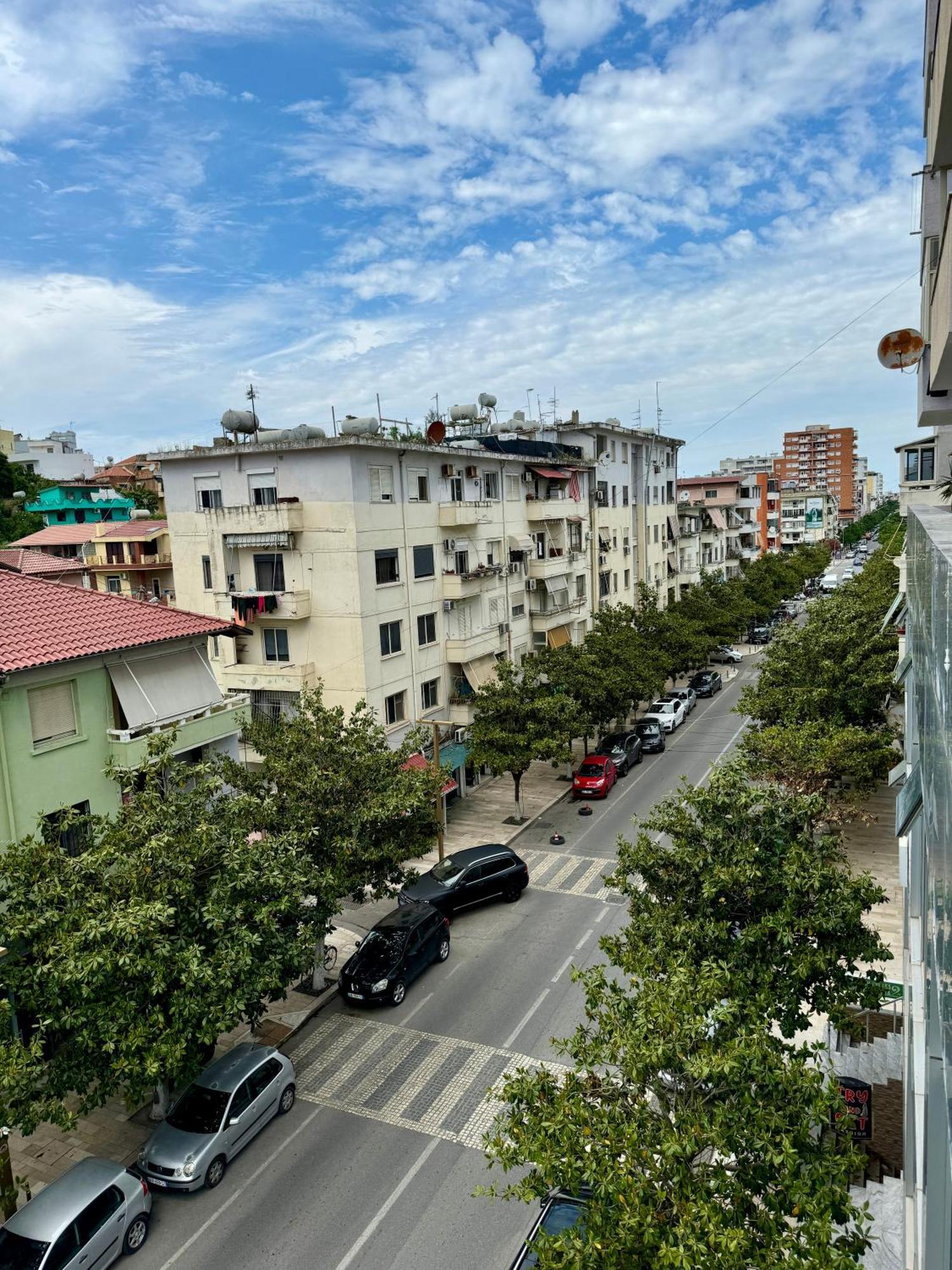Luxury Apartments In City Center Durrës 외부 사진