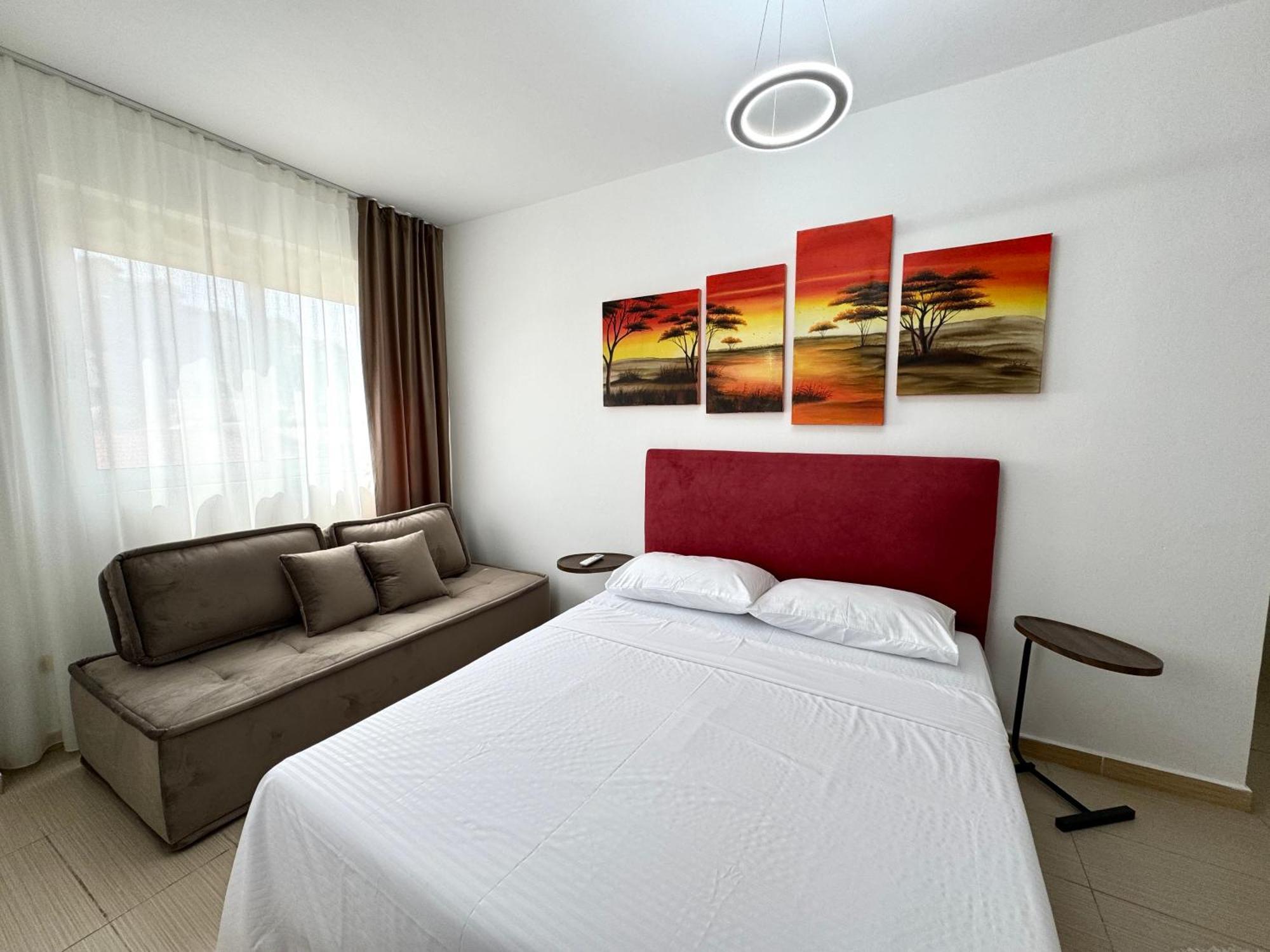 Luxury Apartments In City Center Durrës 외부 사진