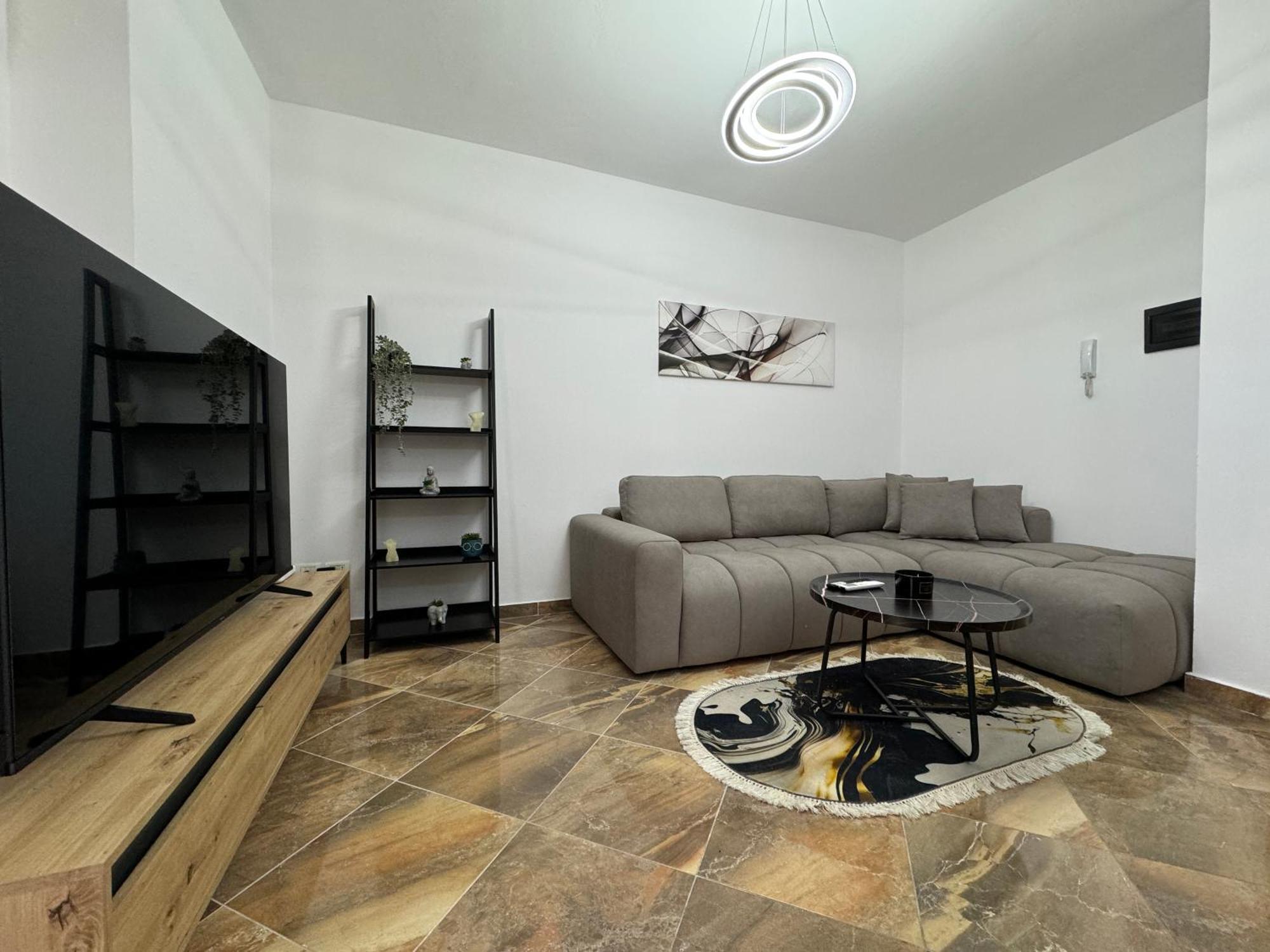 Luxury Apartments In City Center Durrës 외부 사진
